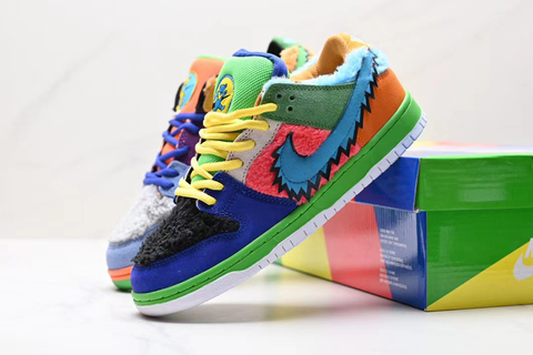 Grateful Dead x Nike SB Dunk Low 