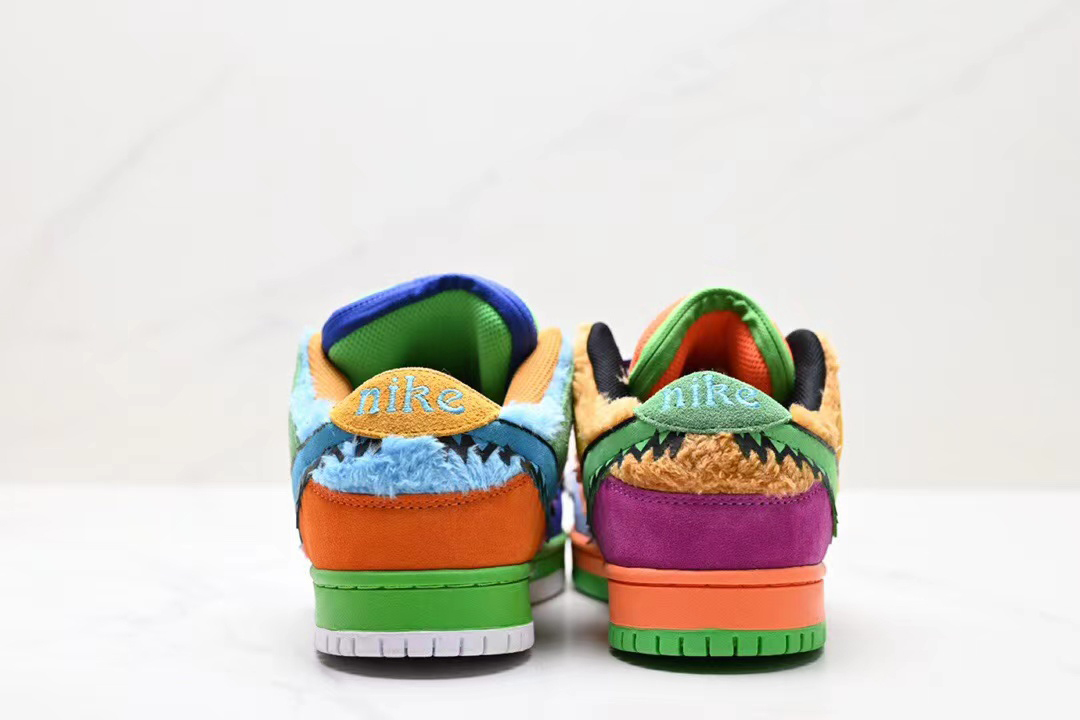 Grateful Dead x Nike SB Dunk Low