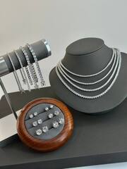 kole-dorozhka-tennisnoe-kole-iz-serebra-925-proby-s-kub-cirkonami-brilliantovoj-ogranki-d5mm