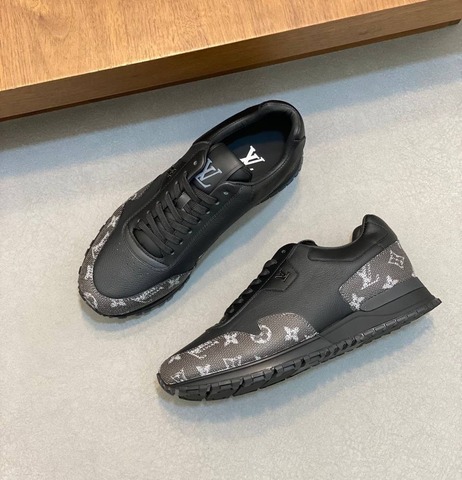 Кроссовки LOUIS VUITTON RUN AWAY,черный