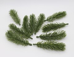 Ветка еловая зелёная 11 см