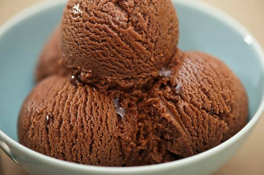 Мороженое шоколадное 750гр Деп