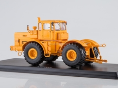 Tractor K-700A Kirovets yellow 1:43 Start Scale Models (SSM)