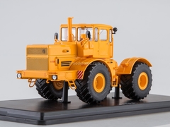Tractor K-700A Kirovets yellow 1:43 Start Scale Models (SSM)