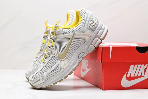 Nike Air Zoom Vomero 5 'Light Bone' 