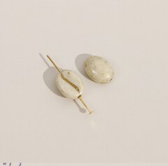 Подвеска Кофе зерно, белый, акрил, 10*8 мм, Ф007