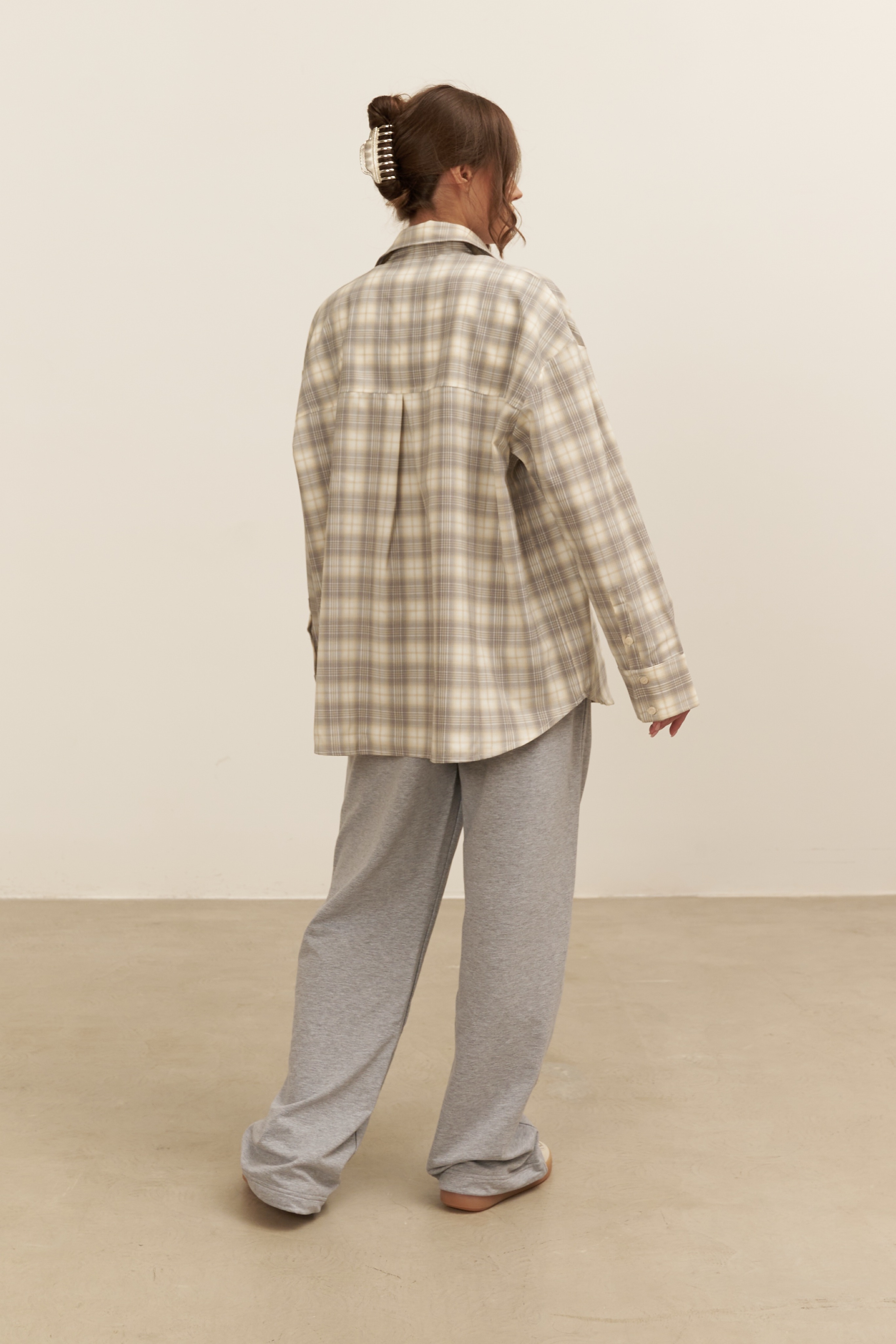 Рубашка 07, серо-бежевая