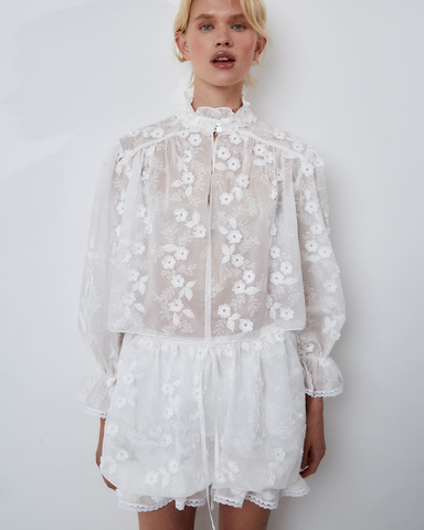 Блуза из хлопкового шитья белый