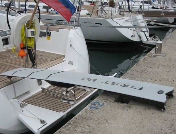 PRESTIGE CARBON GANGWAY