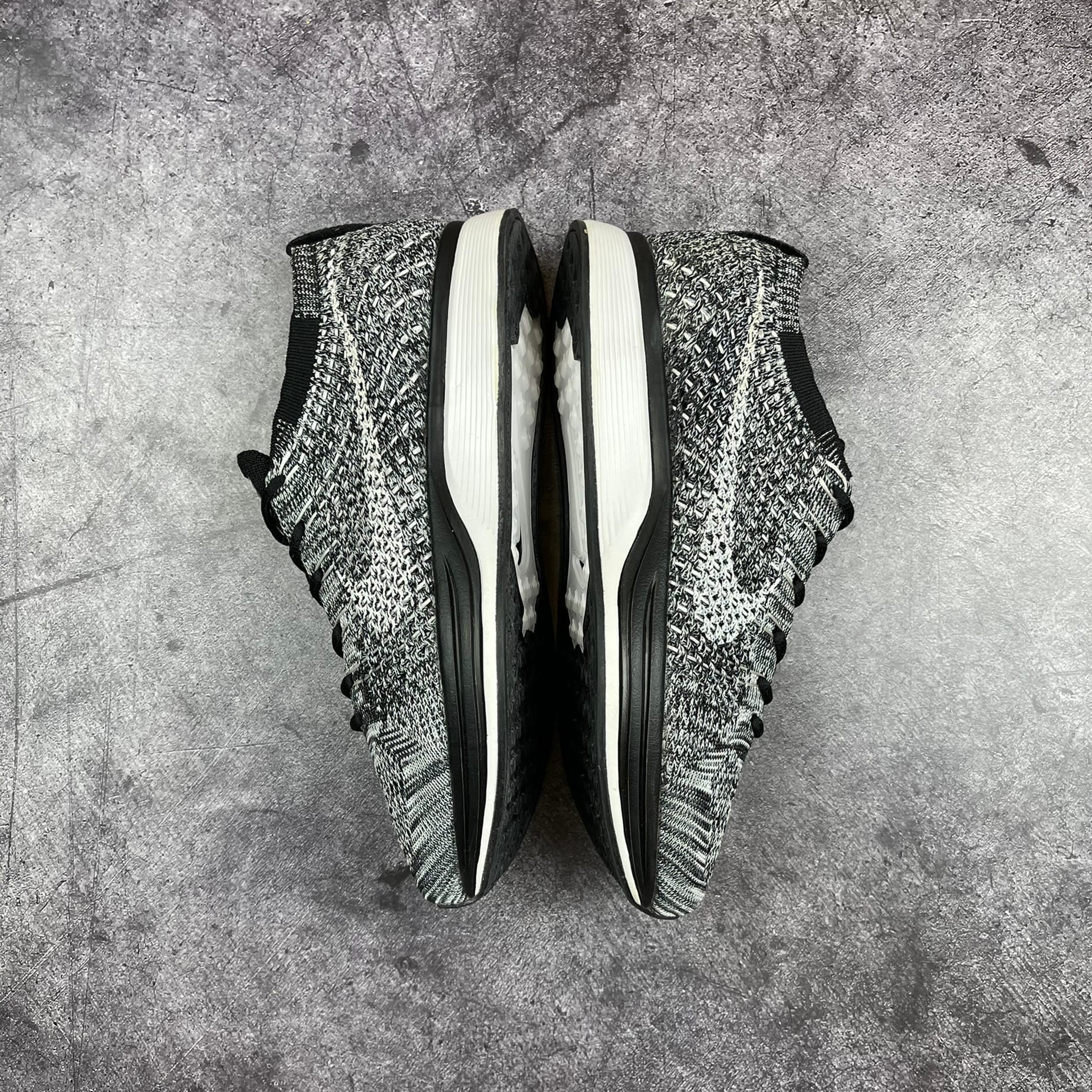 Flyknit racer oreo 1. best sale