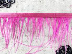 Кант с пером страуса, ш. 9 см, розовый неон