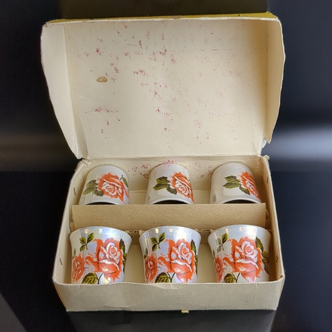 Стопки фарфоровые набор из 6 штук в родной коробке Нижегородский сувенир, перламутр, цветы, винтаж СССР 1970-1990 гг
