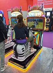 Видео гоночный симулятор на зебре «Phantom Speed Ride»