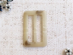 Пряжка, ш. 4,8 см.