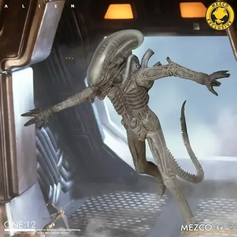 Фигурка Чужой Ксеноморф масштаб 1:12 Эксклюзивное Коллекционное Издание Mezco