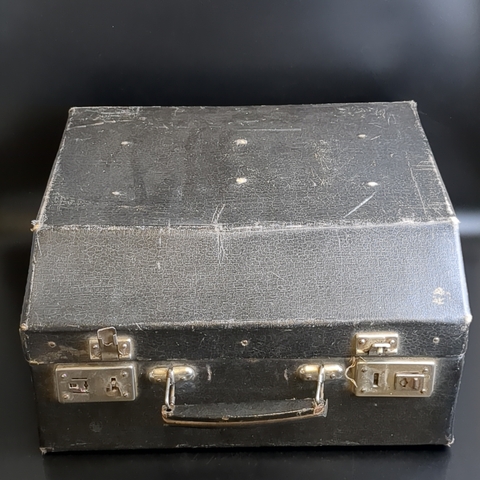 Гармонь в футляре Ганинская гармонная фабрика г. Киров, в кофре СССР 1981 г.