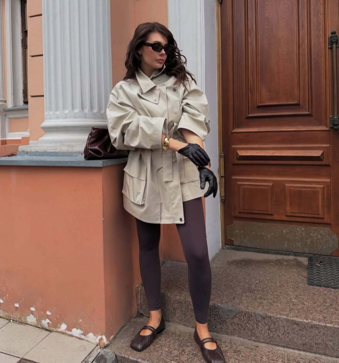 Изогнутые браслеты золото