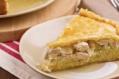 Мандариновый курник с курицей и картофелем: праздничный пирог на Новый год