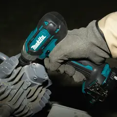 Аккумуляторный ударный гайковёрт Makita TW140DZ
