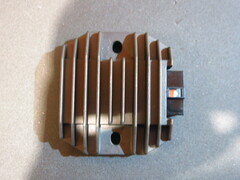 Реле регулятор Kawasaki  ZZR600 ZZR400 ZR-7 ZR-7S GPX600