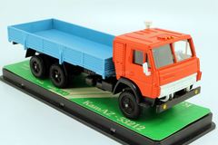 KAMAZ-53212 red-blue (plastic box) 1992 Elecon Arek 1:43