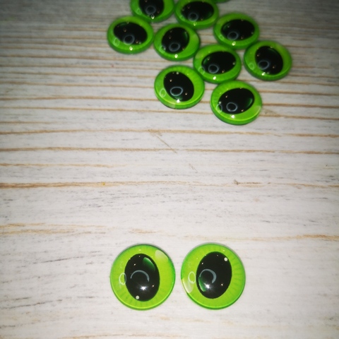 Глазки стеклянные круглые клеевые Ярко зеленые 14мм (2шт)