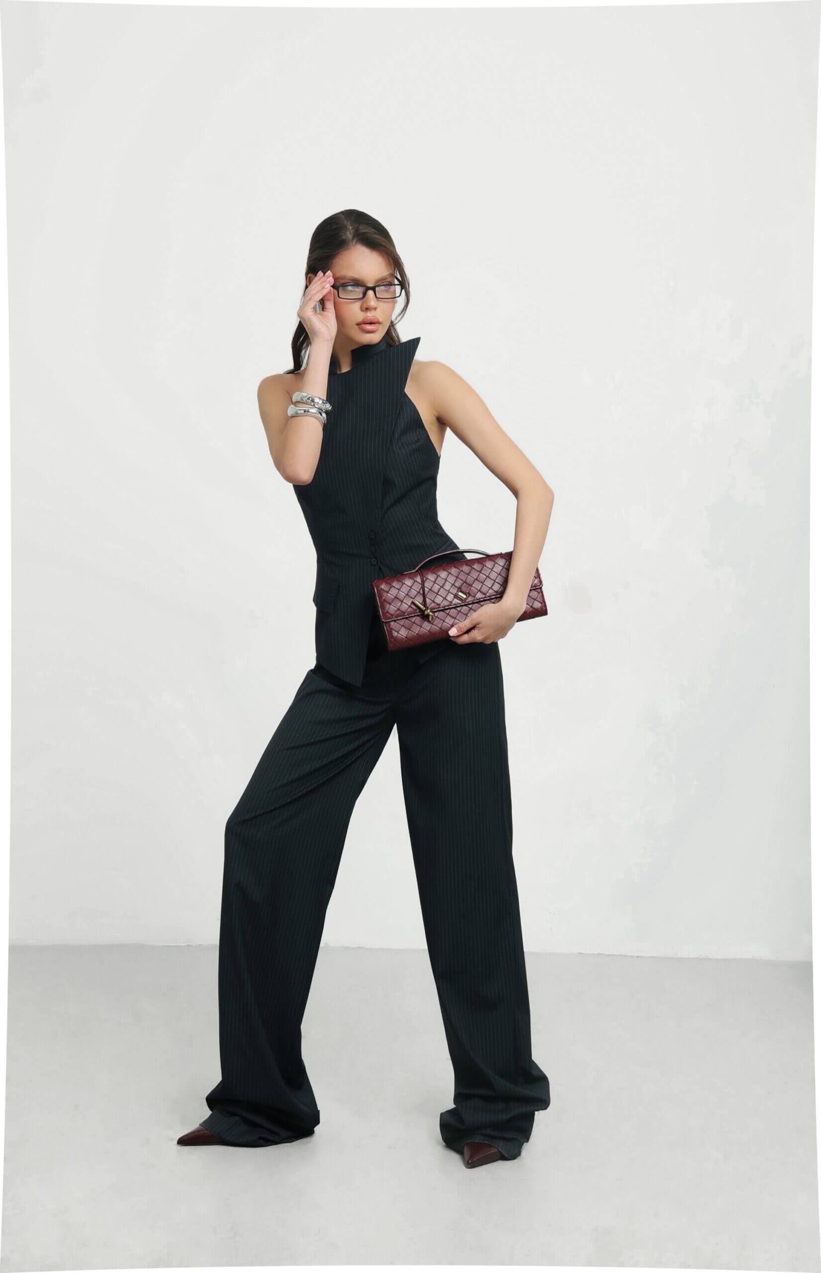 Классический жилет в полоску, Серый