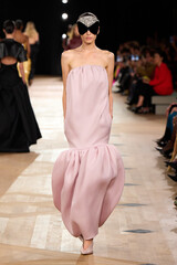 Вискоза с нейлоном, плательная ткань, Светло-розовый