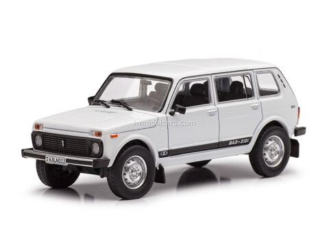 VAZ-2131 Niva 5-doors white ArModel 1:43