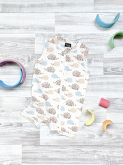 Песочник без рукавов Mjölk Sleep and Play Ёжики на экрю