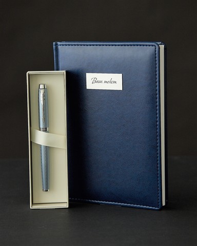 Набор с гравировкой: Ежедневник и ручка роллер Parker IM Premium T318 Blue Grey CT