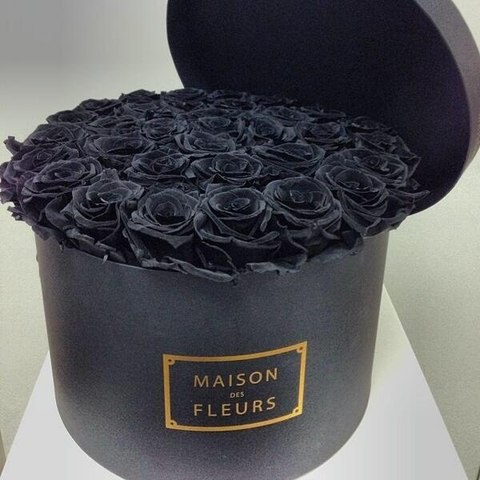 35 чёрных роз в шляпной коробке #26896