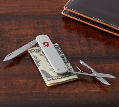 Нож складной Victorinox Money clip, 74 mm, 5 функций, AAlox Silver (0.6540.16)
