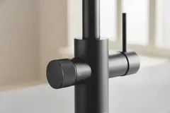 Смеситель для кухни GROHE Blue Pure Minta с выдвижным изливом и возможностью подключения фильтра, фантомный чёрный (30590KF0)