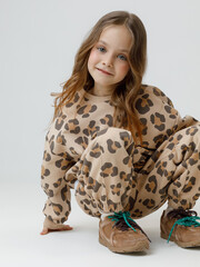 джемпер  для девочки  КР 302905/бежевый С074 Н093 к665