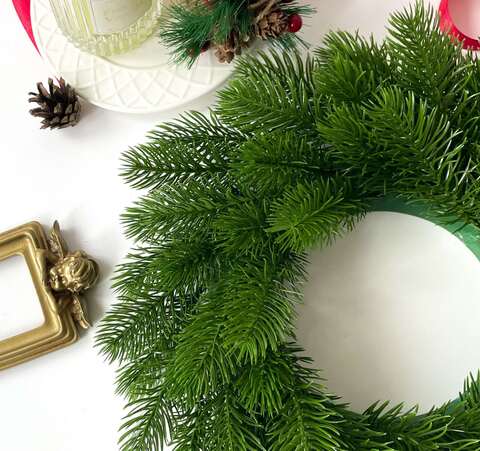Венок новогодний еловый, рождественский, реалистичный, 37 см, 1 шт.