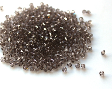 Биконусы 3мм Сваровски Greige