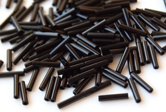 Стеклярус Тохо 9 мм 0049 черный