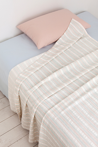 Покрывало 220x240 Devilla Candy экрю-розовый-голубой