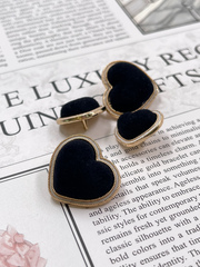 Пуговицы Сердечки бархатные черные