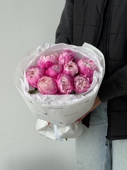 Букет 9шт розовых пионов