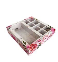 Коробка для 8 конфет + шоколад, с окном, ПИОНЫ