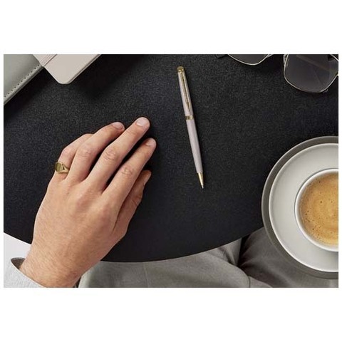 Шариковая ручка Waterman Hemisphere M