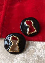 34592- Серьги style SCHIAPARELLI круглые,черные с замочной скважиной