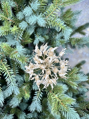 Веточка с ягодами 56см ChristmasDeLuxe premium collection кремовая