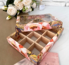 Коробка для 12 конфет с окном  ЦВЕТЫ КРАФТ 19х15х36 см