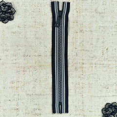 Молния трактор Т5, L 19 см, чёрный с белым