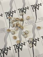 Пуговица обтяжная на ножке (Ткань/пластик, Бежевый атлас, 12)