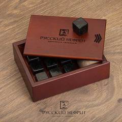 Кубики для виски из темно-зеленого нефрита. Набор 9шт.