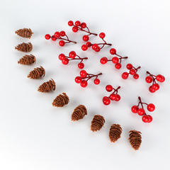 Ягоды и шишки искусственные для творчества, , новогодний декор, набор 20 шт. ( 10 шишек и 10 веток ягод).